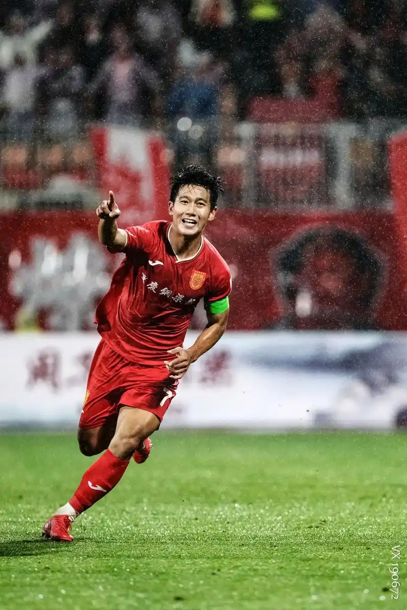 半场1-0领先！CBA劲旅展现铁血防守，关键先生半场爆发